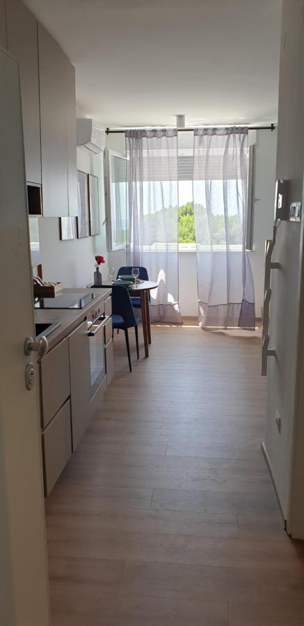 Studio Apartment Hana Pula Exterior foto
