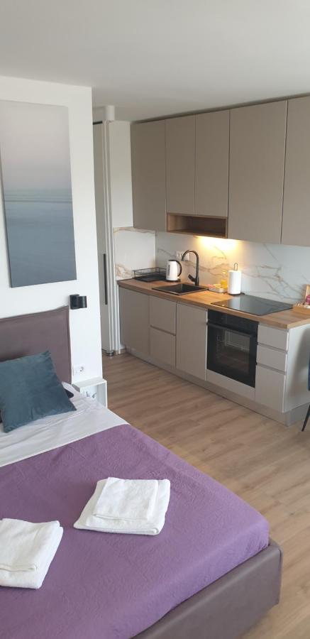 Studio Apartment Hana Pula Exterior foto